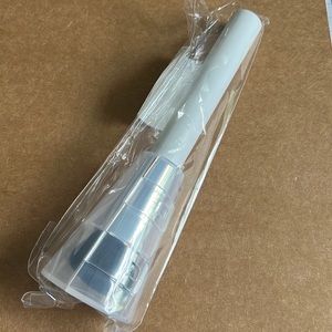 Rodan + Fields Radiance Defense Brush